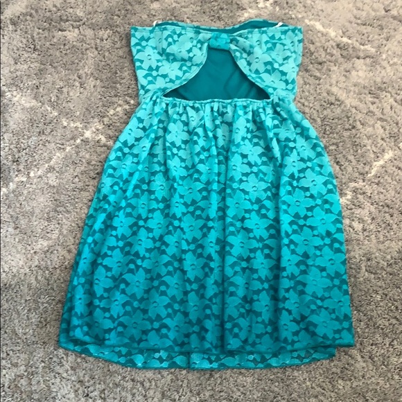 2 FOR 10 DRESSES - Picture 4 of 5